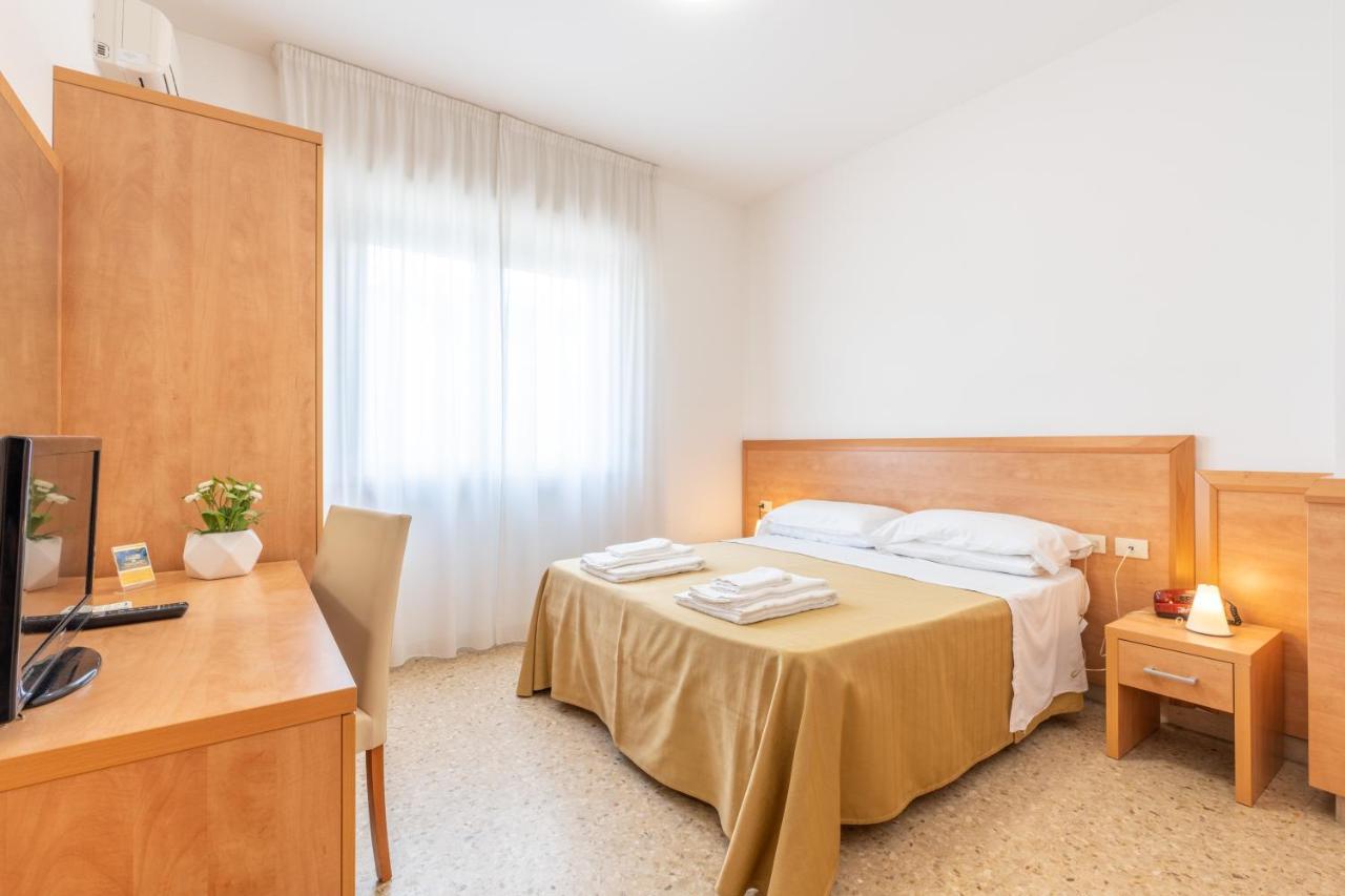 Hotel La Pineta Pineto Buitenkant foto