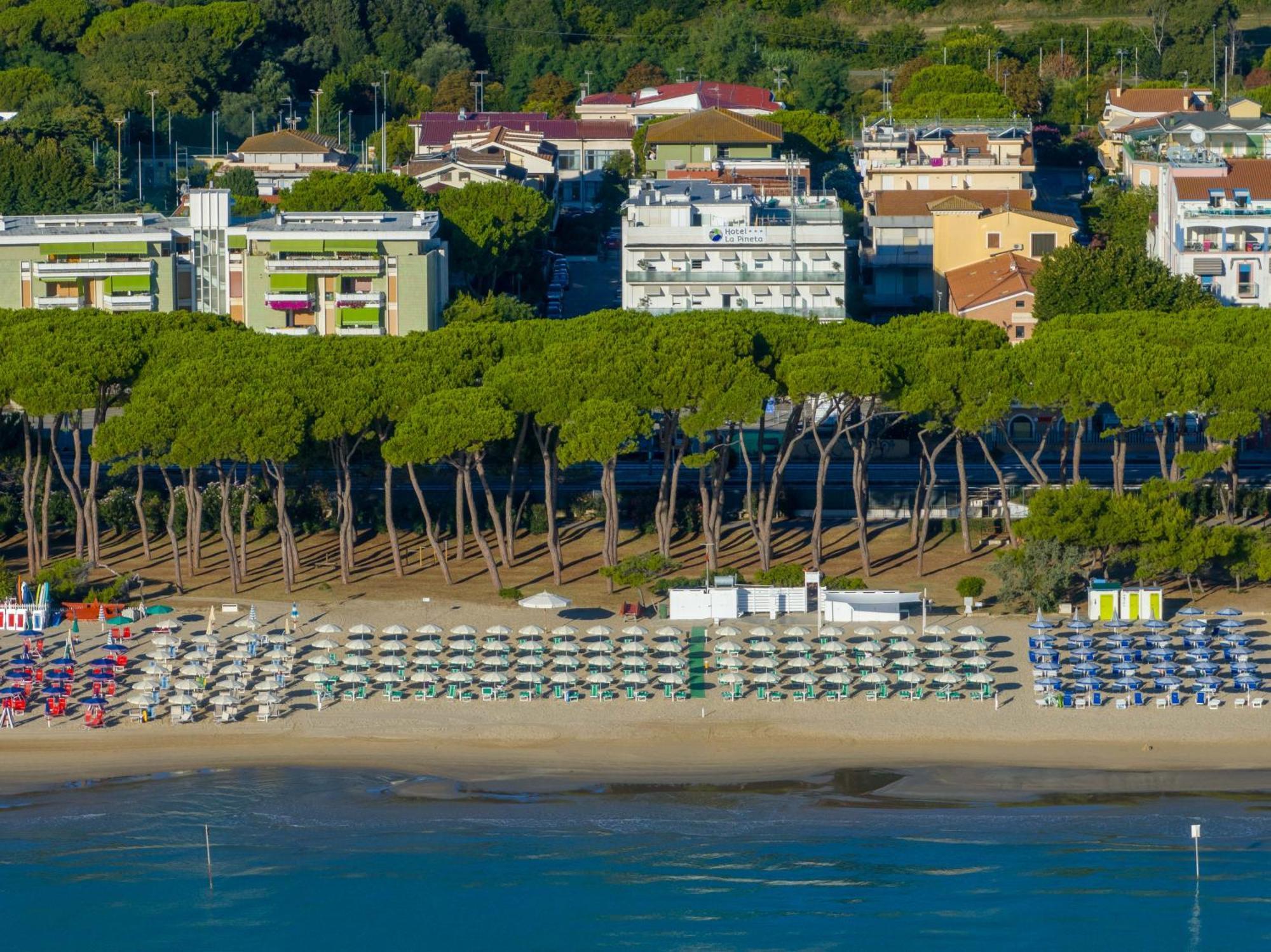 Hotel La Pineta Pineto Buitenkant foto